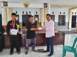 Pemberian tali asih.