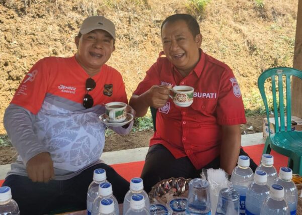 Ketua AKD dengan Bupati Hendy diksi.co.id